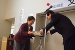 感謝状贈呈　本宮絵手紙会